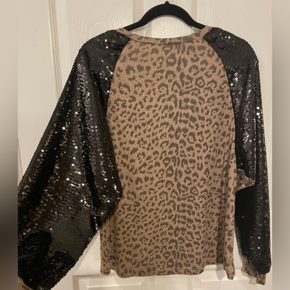 NWOT - Picture 2 of 3
